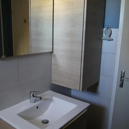 Lara 4 - T2 Spacieux Parking - Pres Centre-port, Ile Des Loisirs, Richelieu Apartamento *